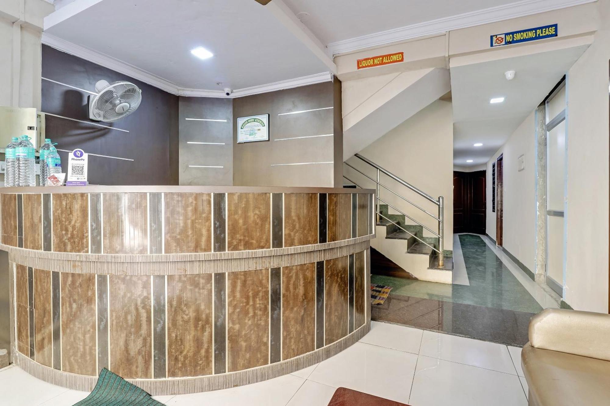 Hotel Spot On Grand Residency à Chennai Extérieur photo